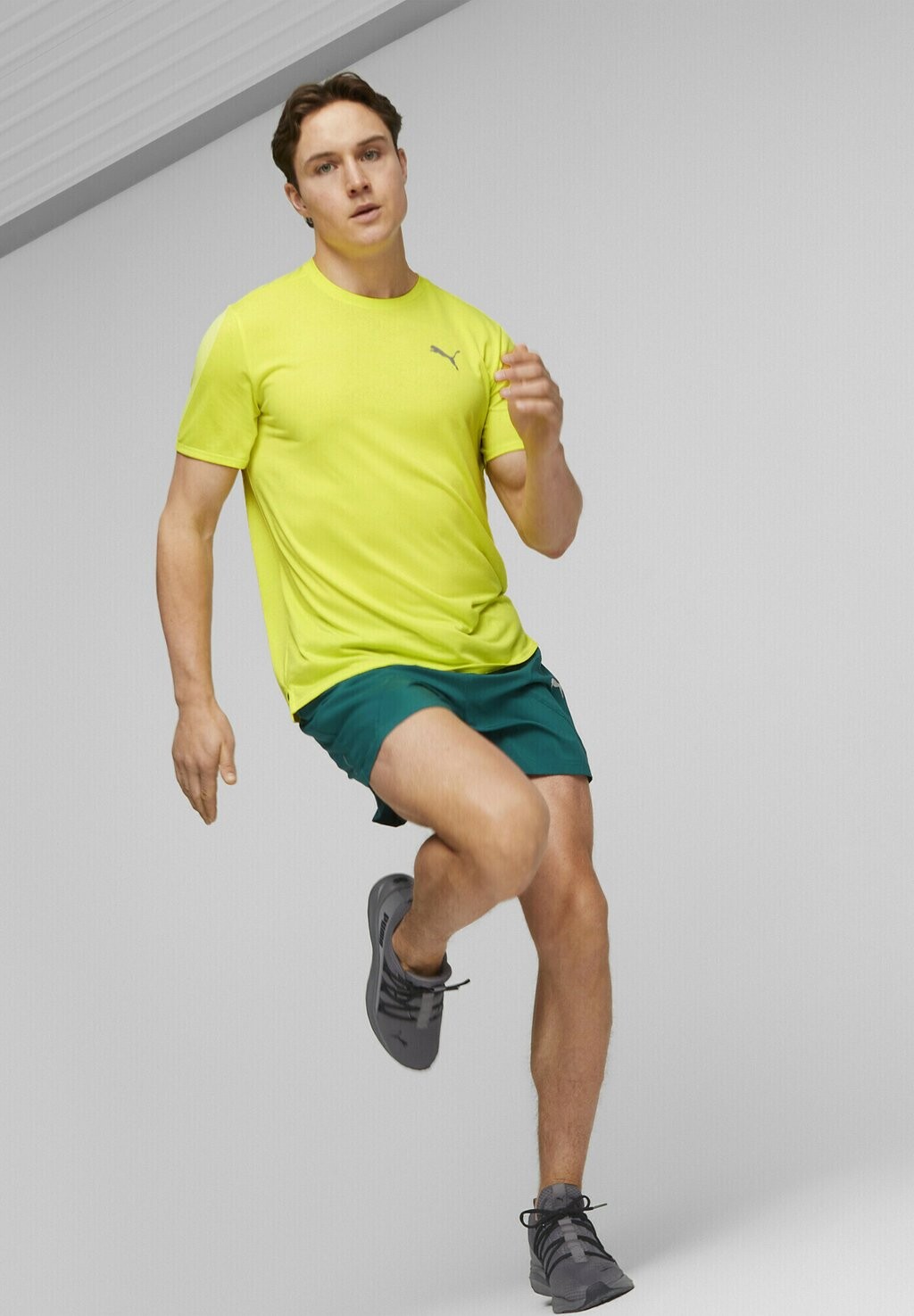 

базовая футболка RUN FAVORITE HEATHER RUNNING Puma, желтый вереск