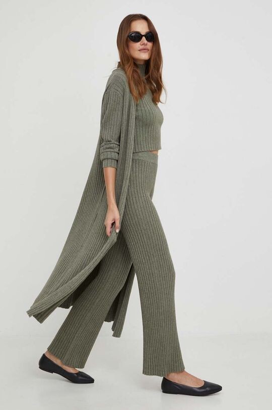 

Спортивный костюм Answear Lab, зеленый