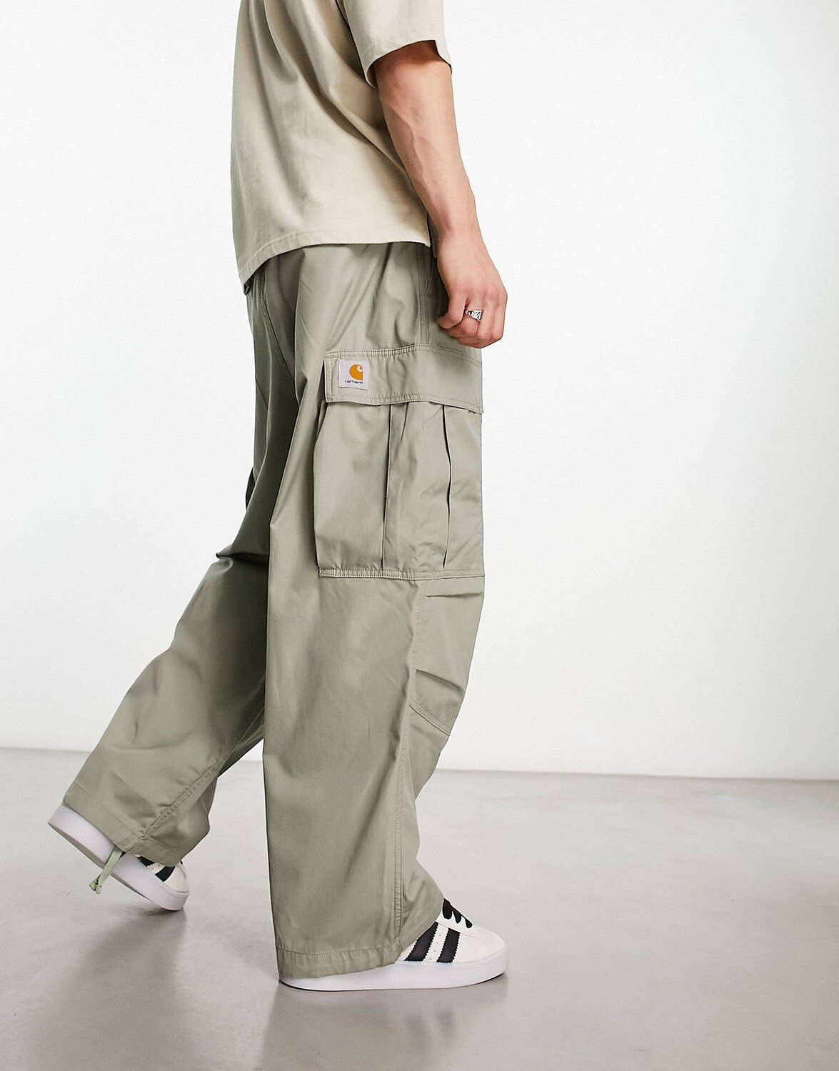 

Зеленые брюки карго свободного кроя Carhartt WIP jet, Зеленый
