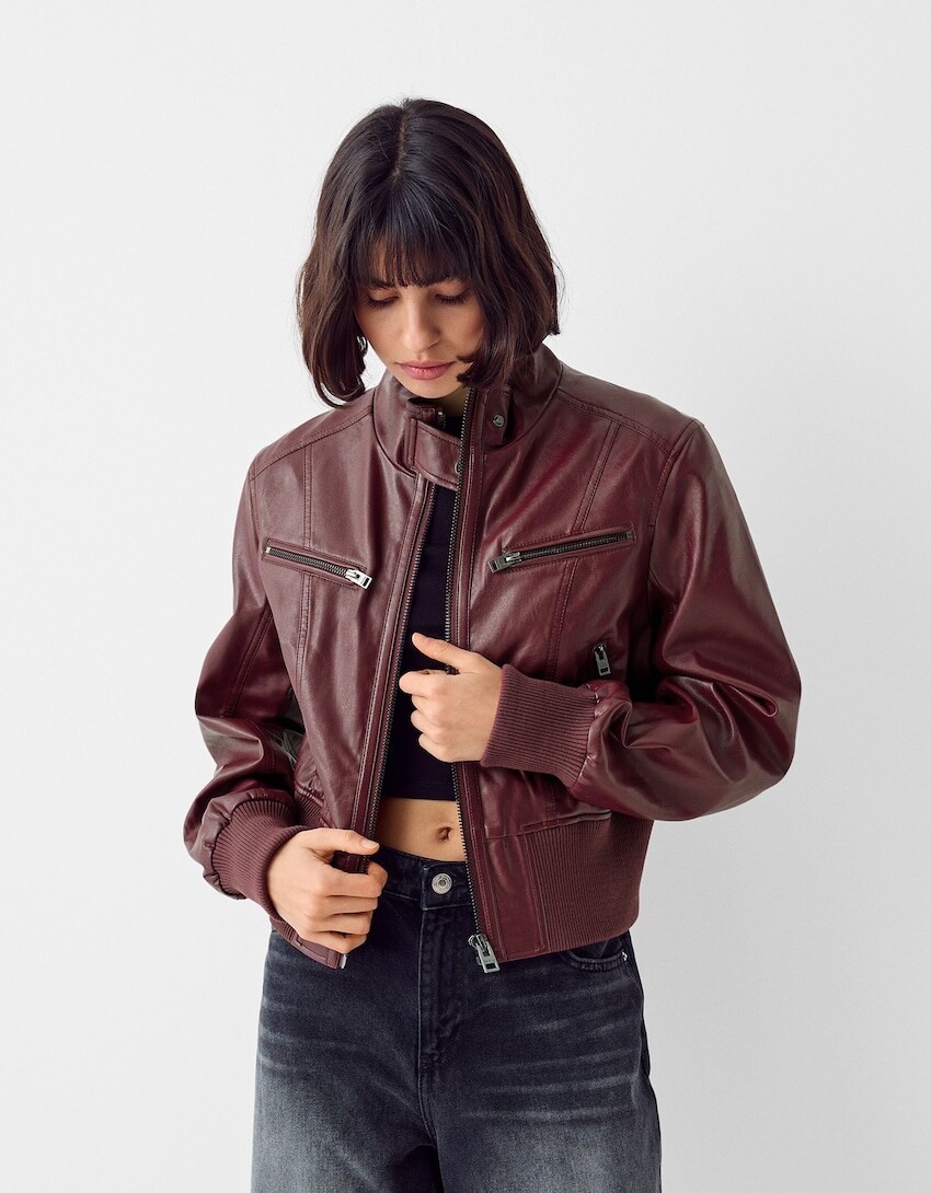 

Куртка из искусственной кожи Bershka, гранатовый