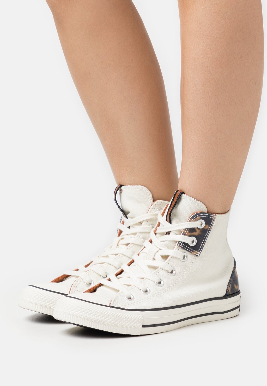 

Высокие кроссовки Converse CHUCK TAYLOR ALL STAR, цвет egret/black
