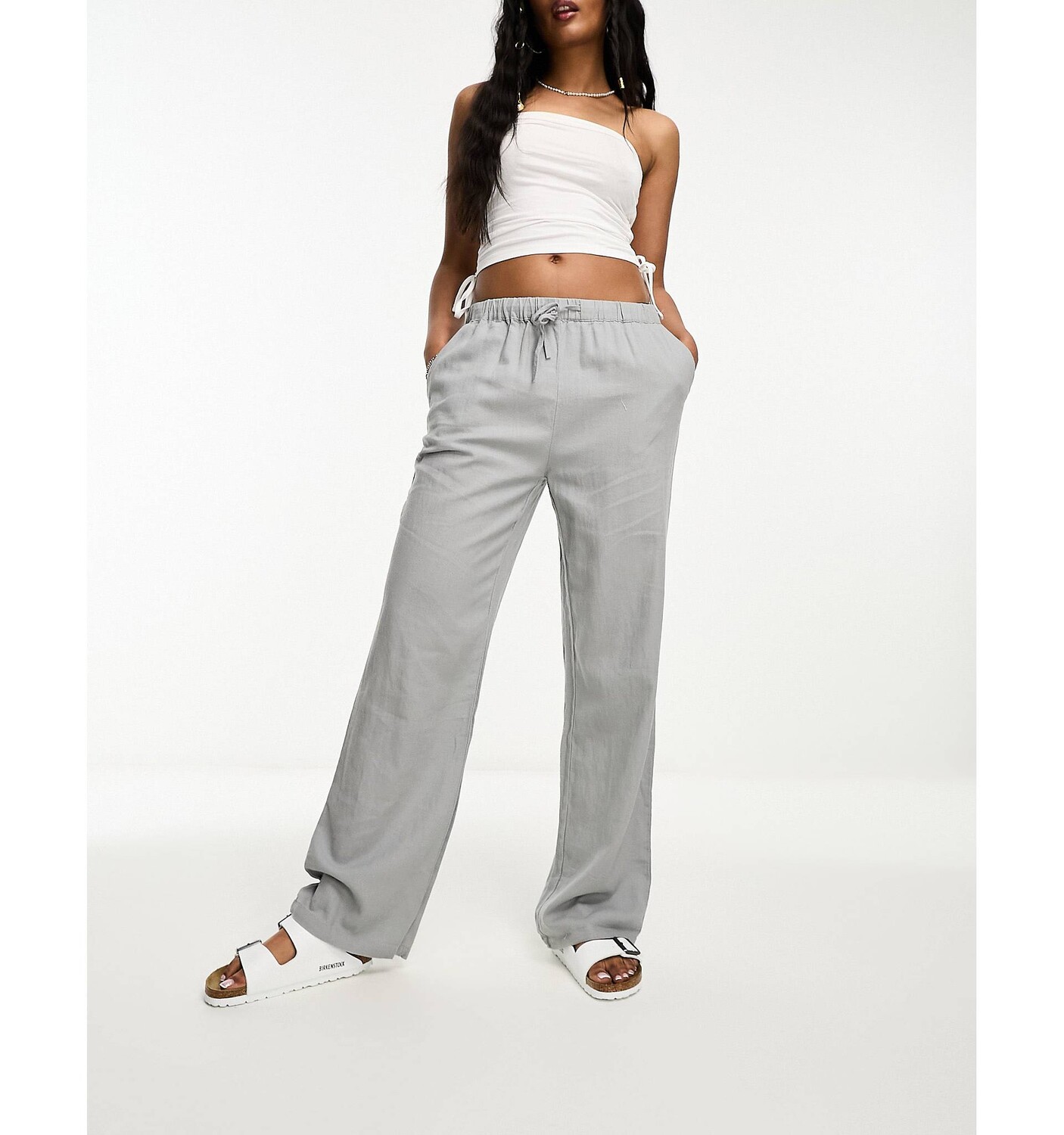

Серые льняные брюки с завышенной талией Pull&Bear