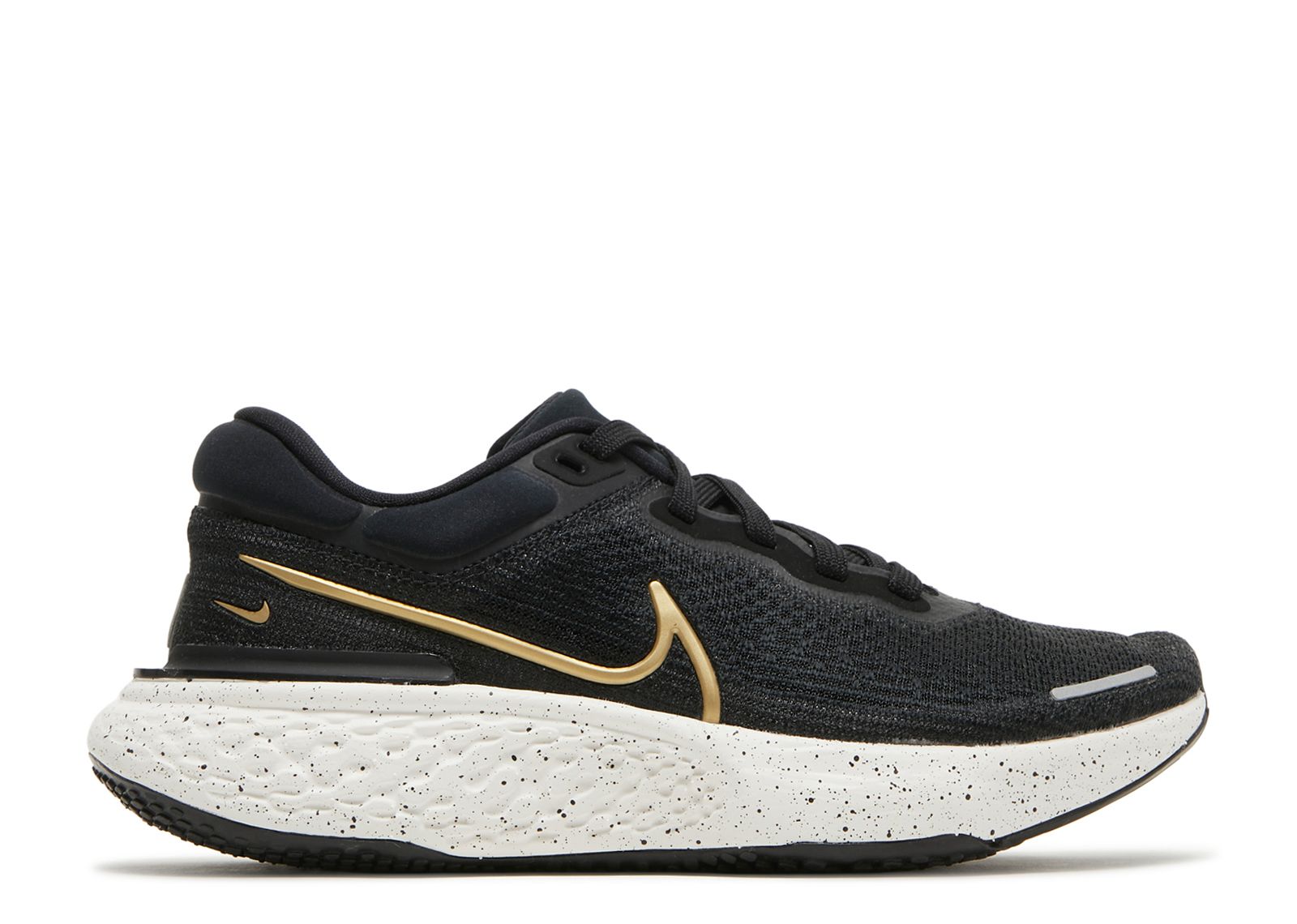 

Кроссовки Nike Wmns Zoomx Invincible Run Flyknit 'Black Metallic Gold', черный