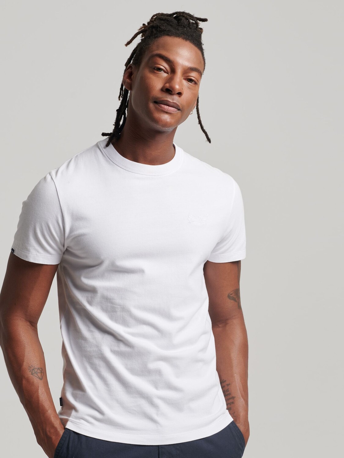 

Футболка с логотипом Superdry из органического хлопка, оптика/оптика