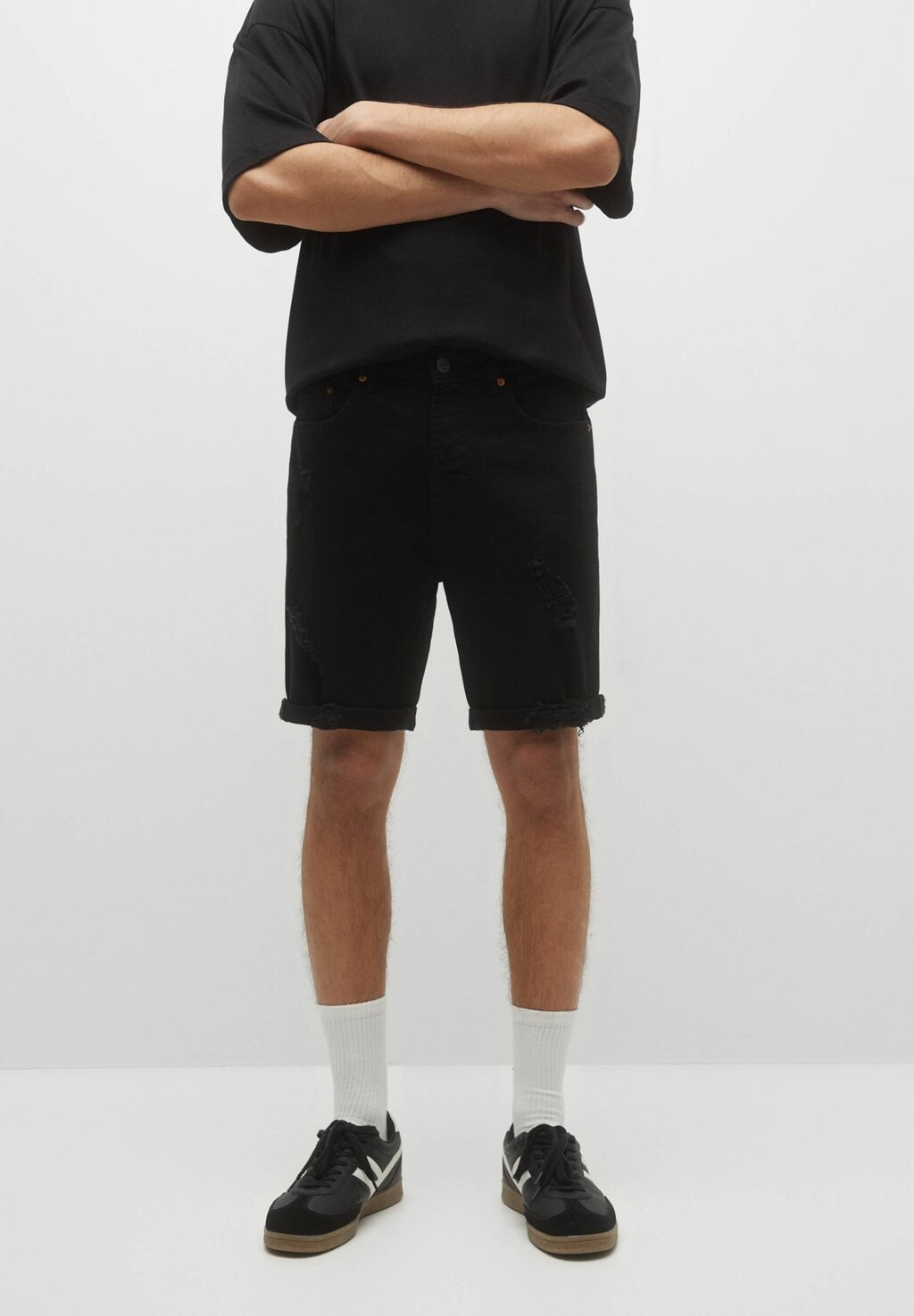 

Джинсовые шорты PULL&BEAR