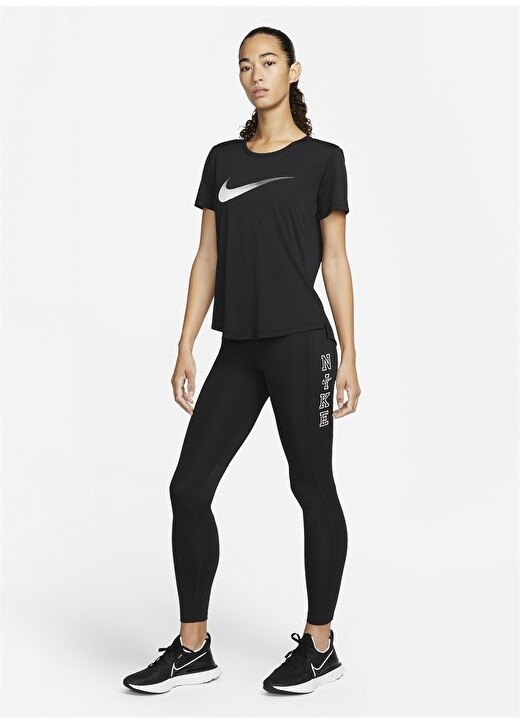 

Черные, серые и серебряные женские леггинсы Nike
