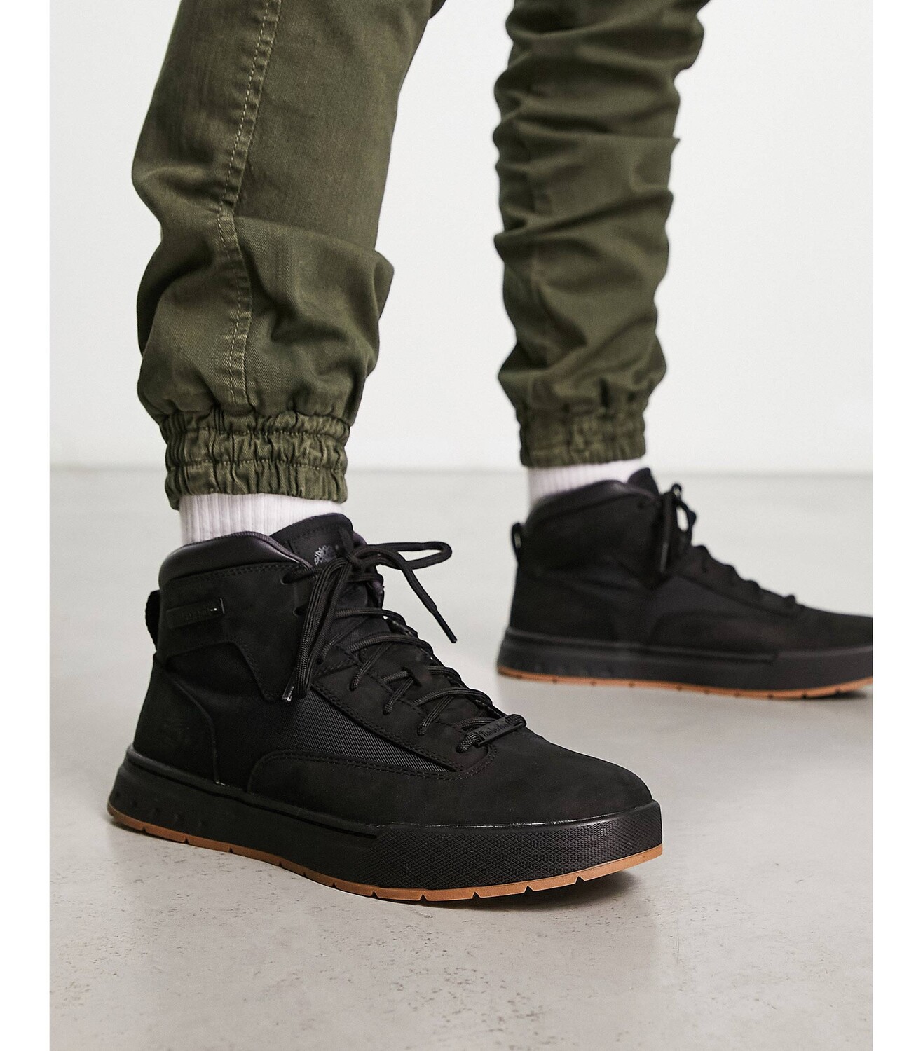 

Ботинки премиум-класса Timberland Maple Grover из нубуковой кожи черного цвета