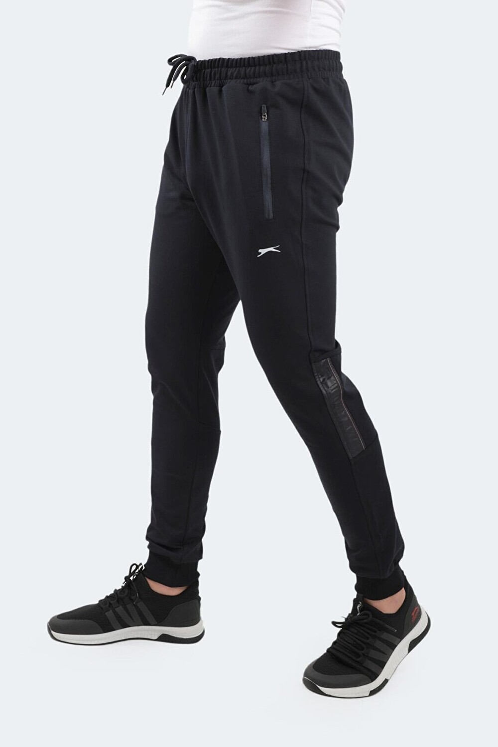 

Мужские спортивные штаны YAZHU цвета индиго SLAZENGER