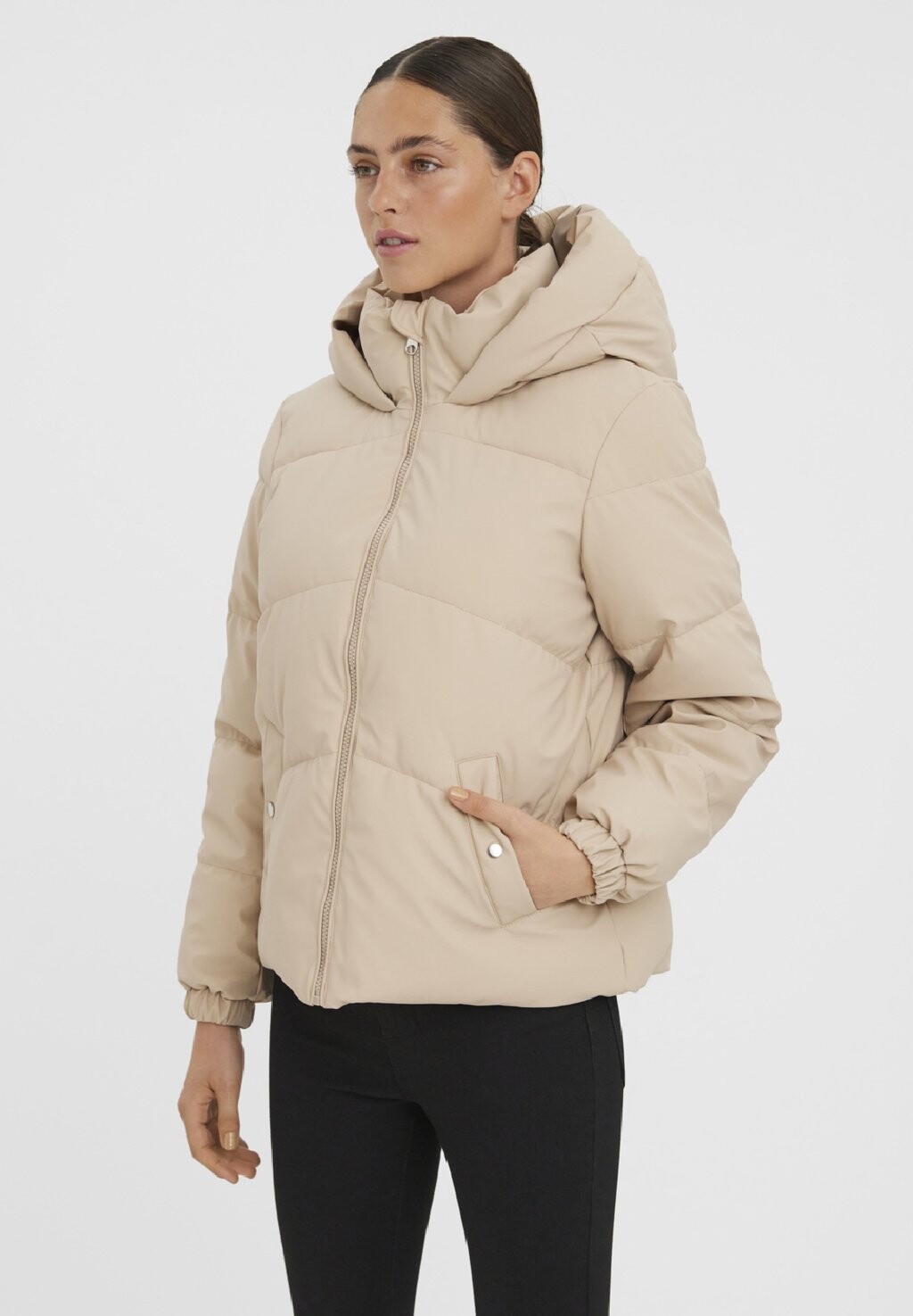 

Куртка зимняя Vero Moda