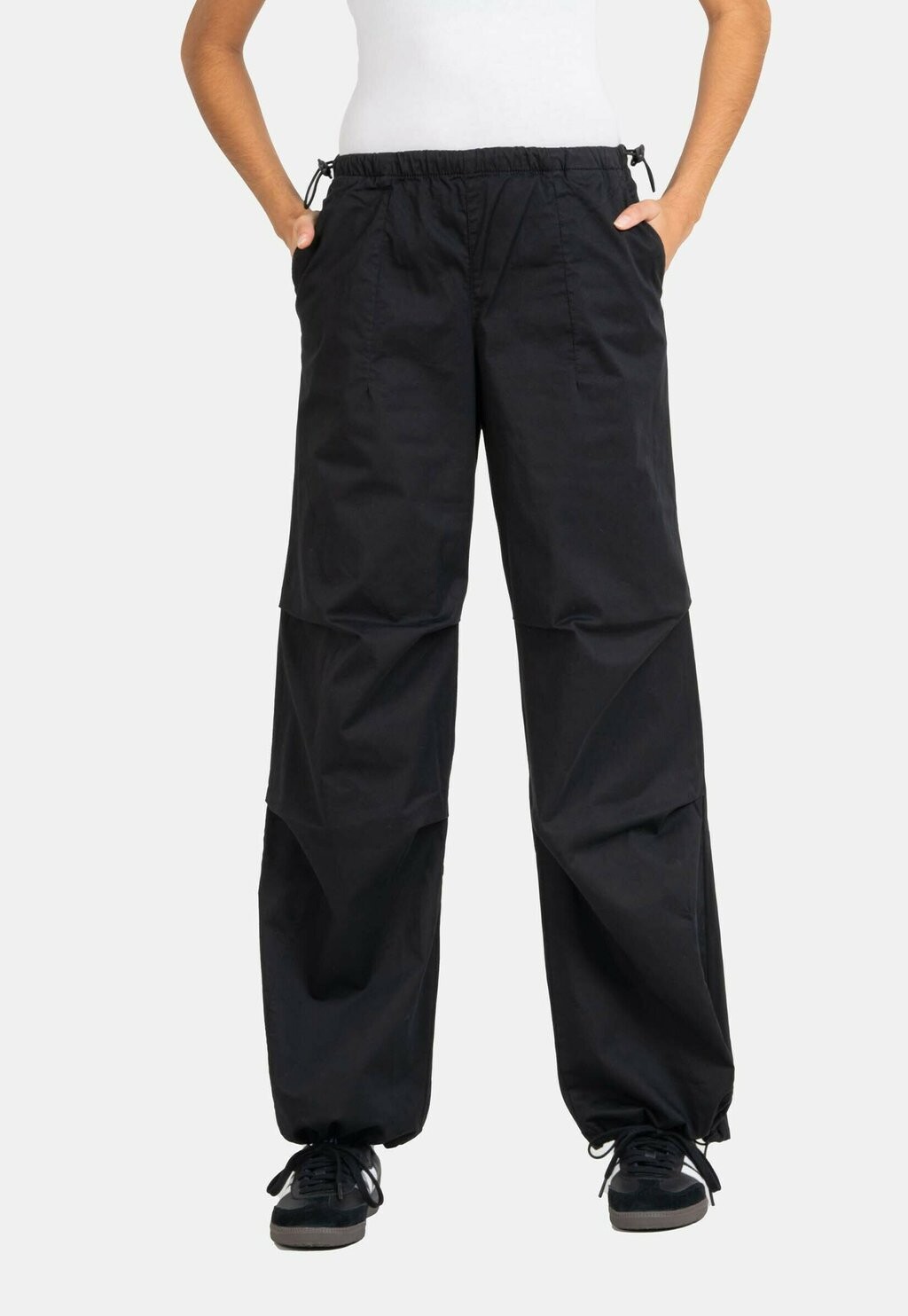 

Тканевые брюки PARACHUTE PANT Reell, черный