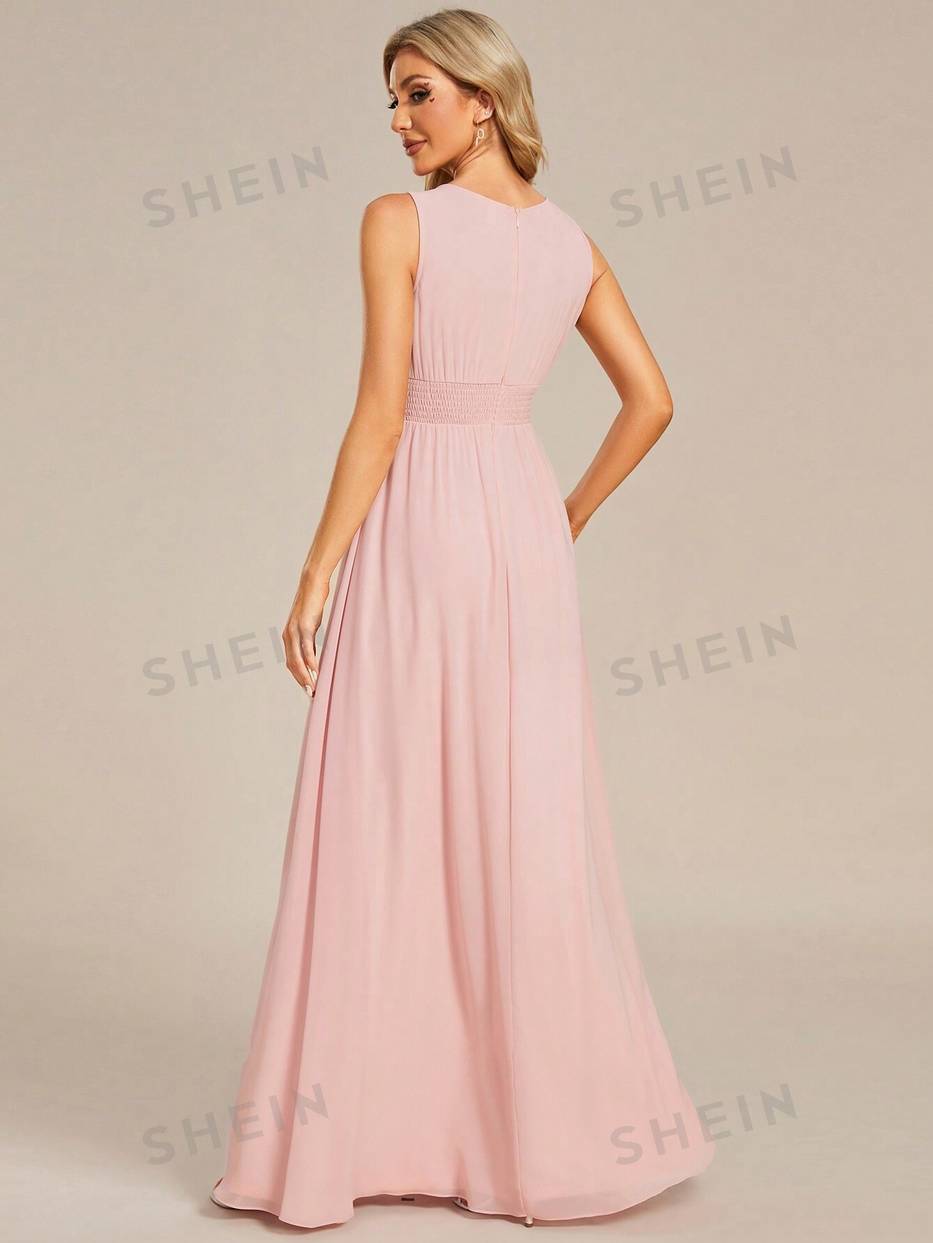 цена Шифоновое платье подружки невесты EVER-PRETTY с бретельками и рюшами, розовый