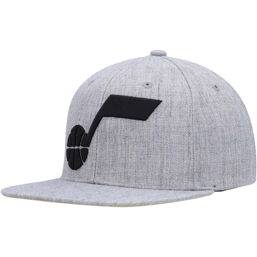 

Бейсболка Mitchell & Ness Utah Jazz, серый