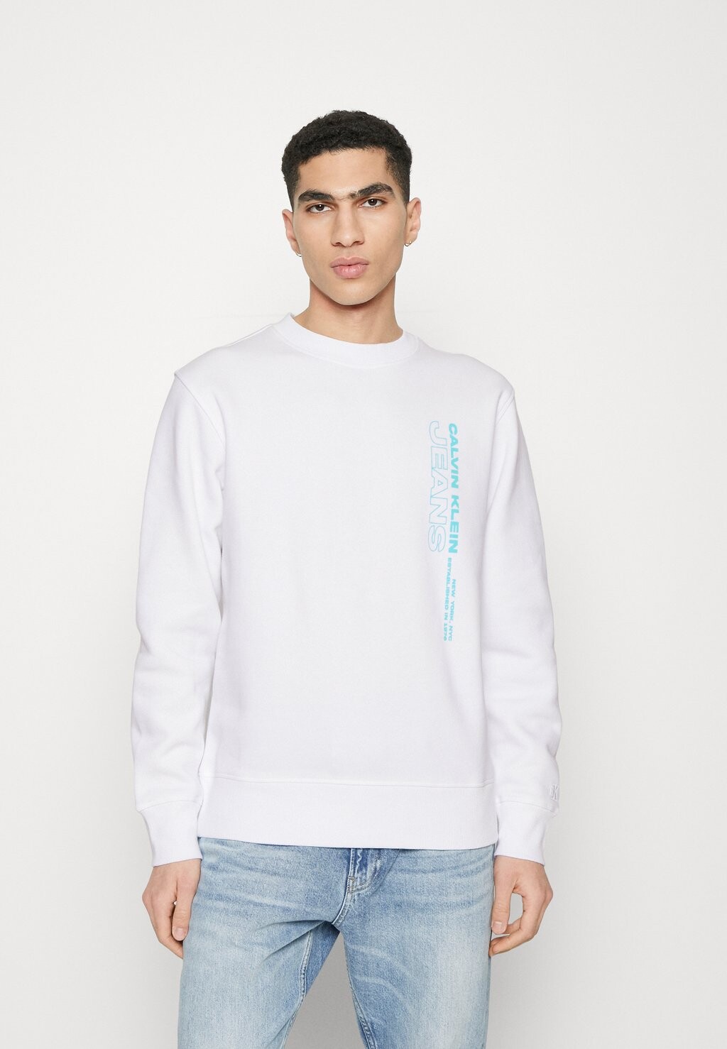 

Толстовка Calvin Klein Jeans, белый