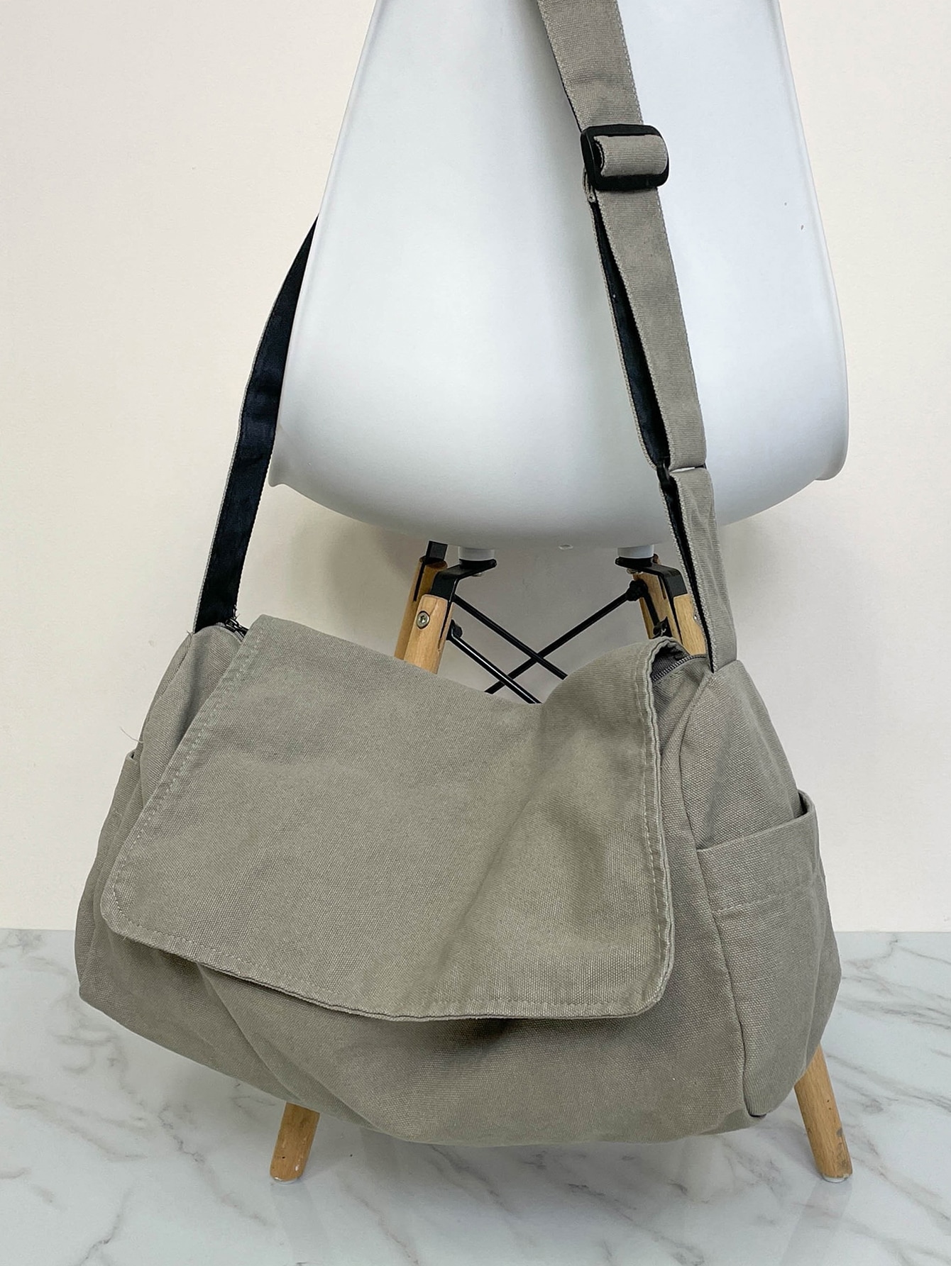 Холщовая сумка-хобо большой вместимости, серый минималистичная сумка хобо черный