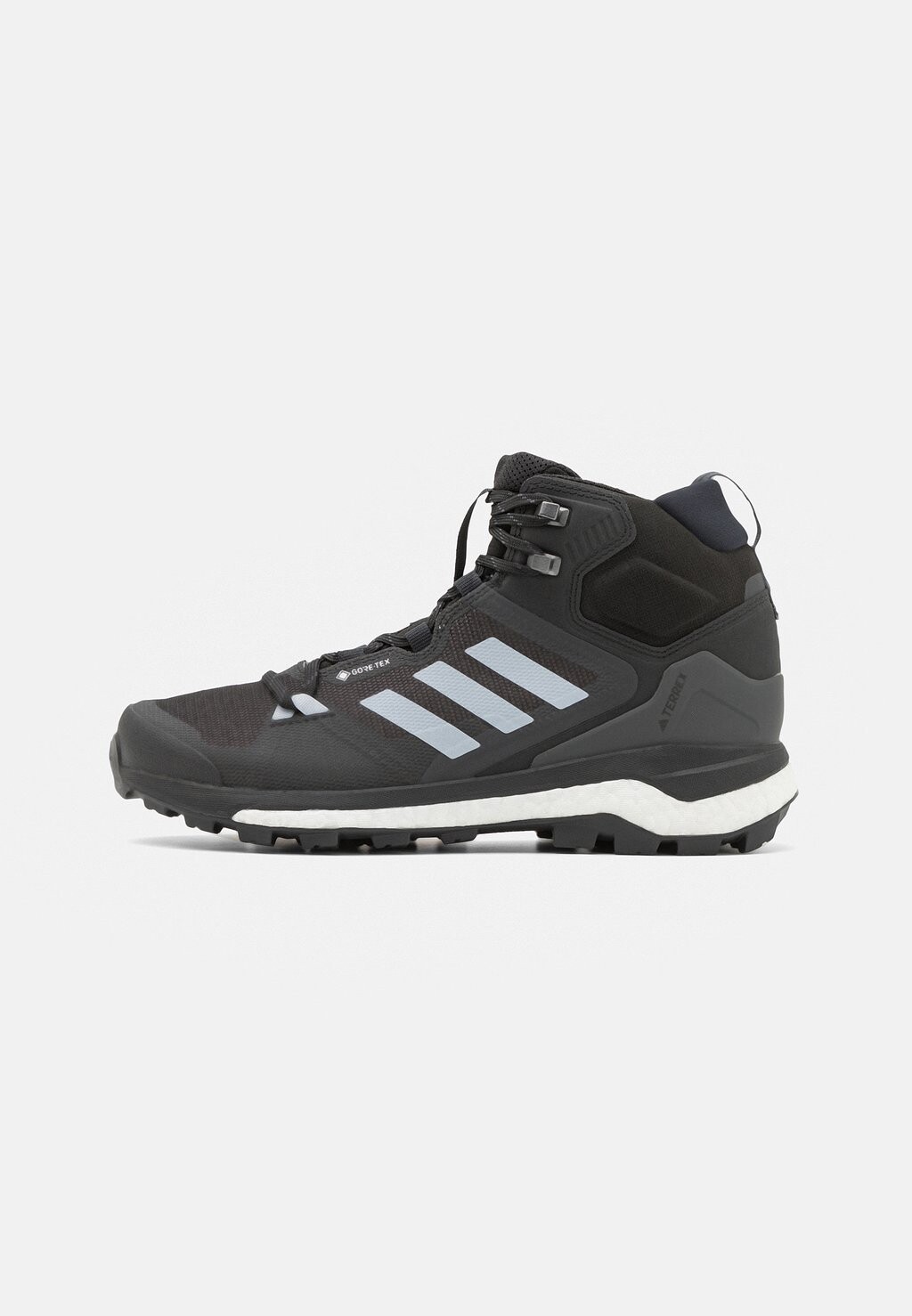 

Походные ботинки Adidas