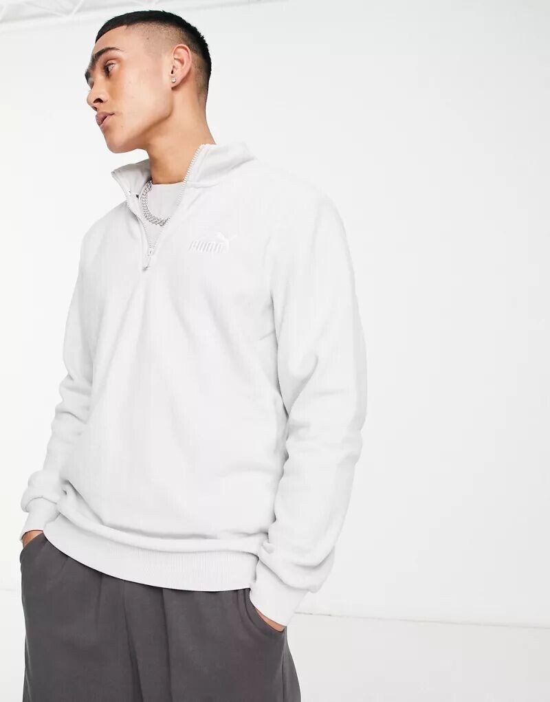 

Короткий флисовый флис на молнии с небольшим логотипом PUMA Essentials серого ледникового цвета