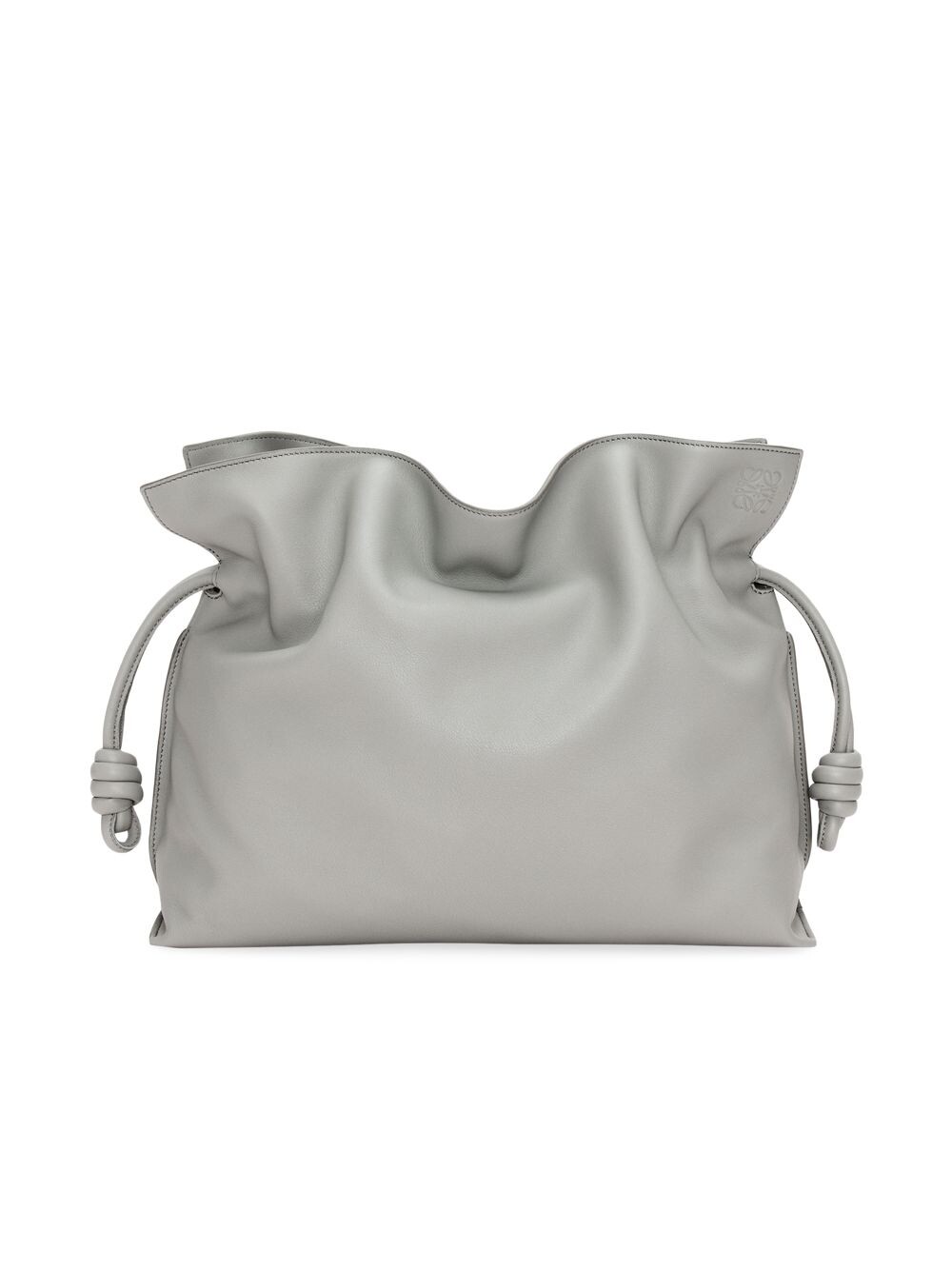 

Большой кожаный клатч с узлом фламенко Loewe, серый