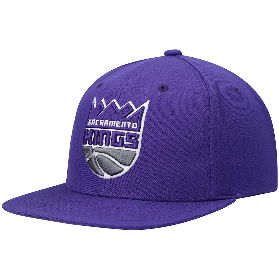 

Бейсболка Mitchell & Ness Sacramento Kings, фиолетовый