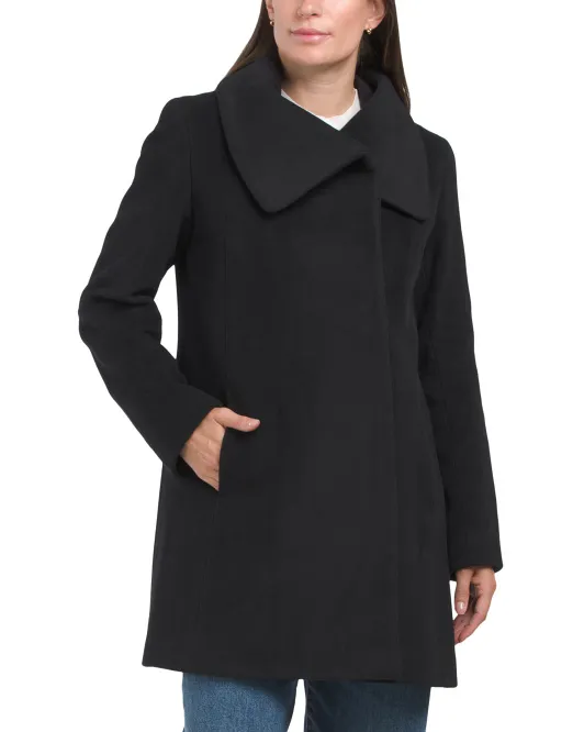 

Короткое пальто из смесовой шерсти с объемным воротником Cinzia Rocca, черный