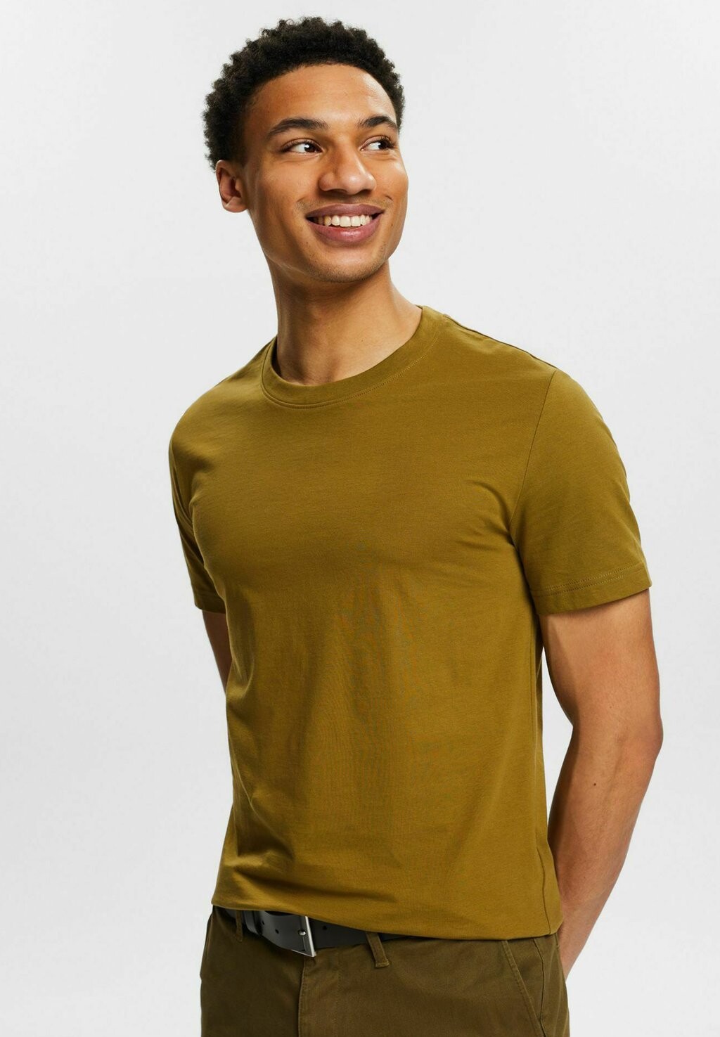 

Футболка базовая Esprit, цвет olive