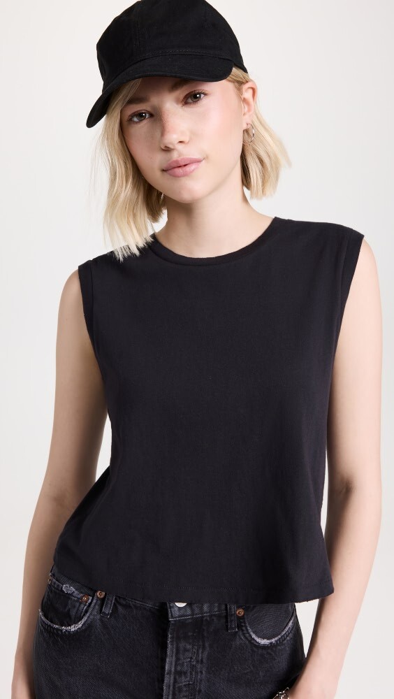 

Футболка AMO Sleeveless Babe