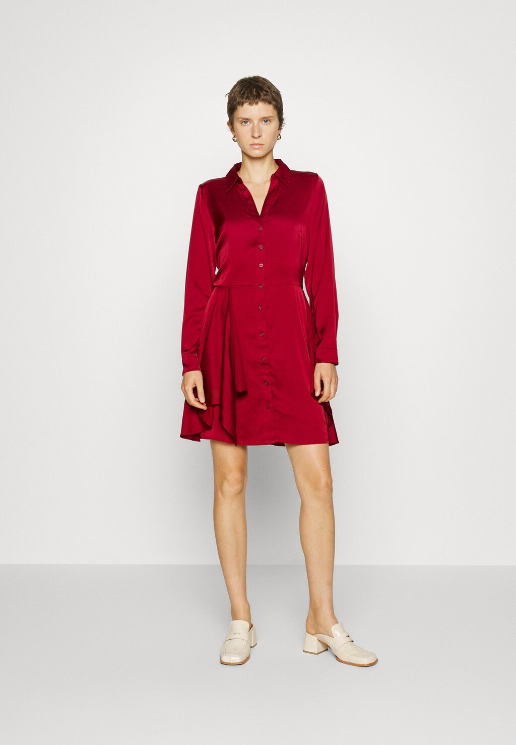 

Платье-рубашка Guess