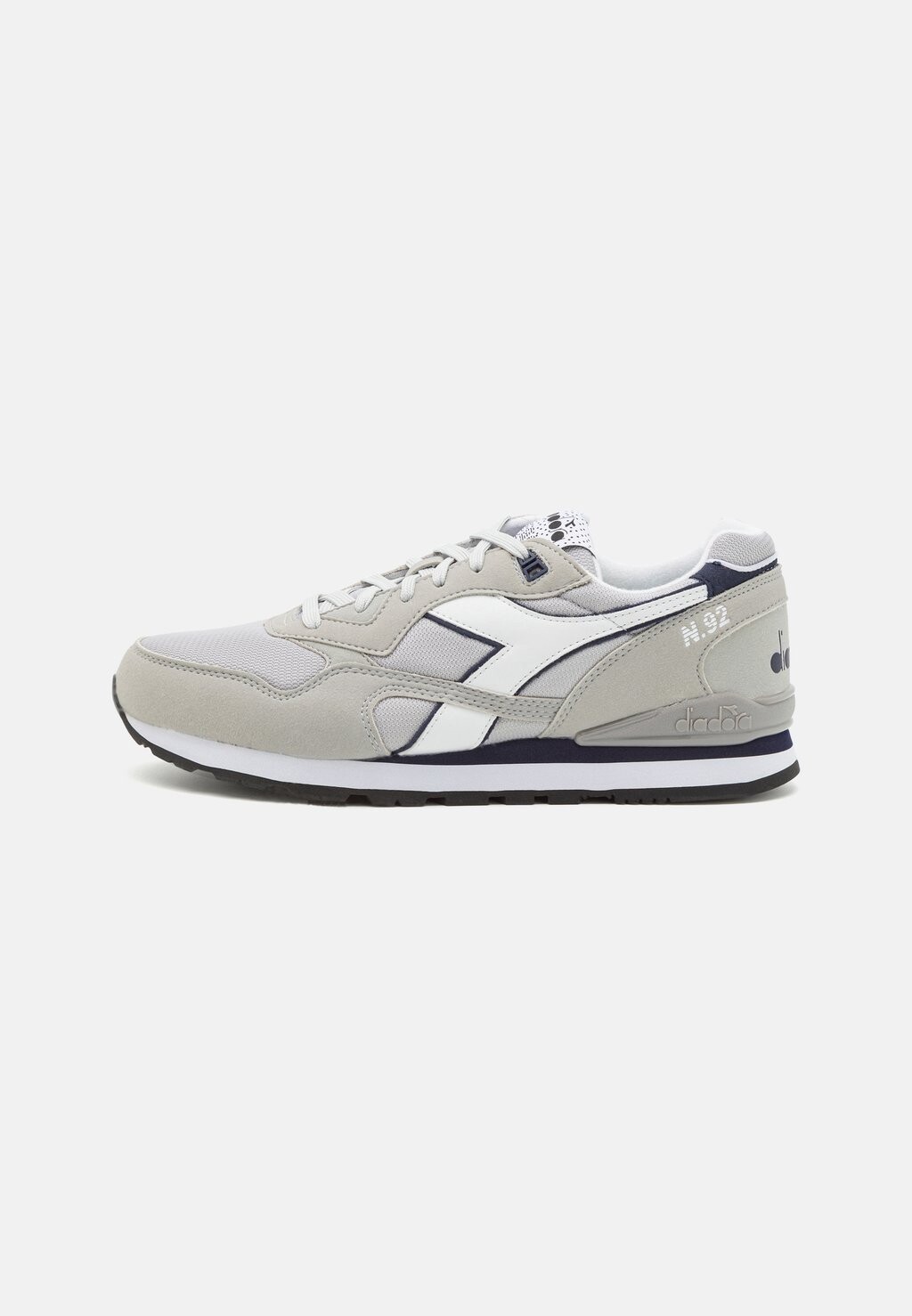 

Кроссовки Diadora