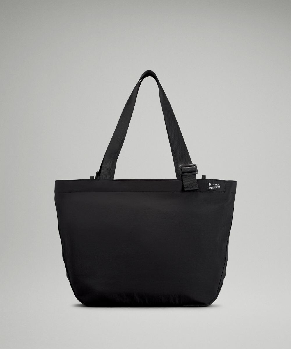 

Сумка-тоут Clean Lines 22л Lululemon, черный
