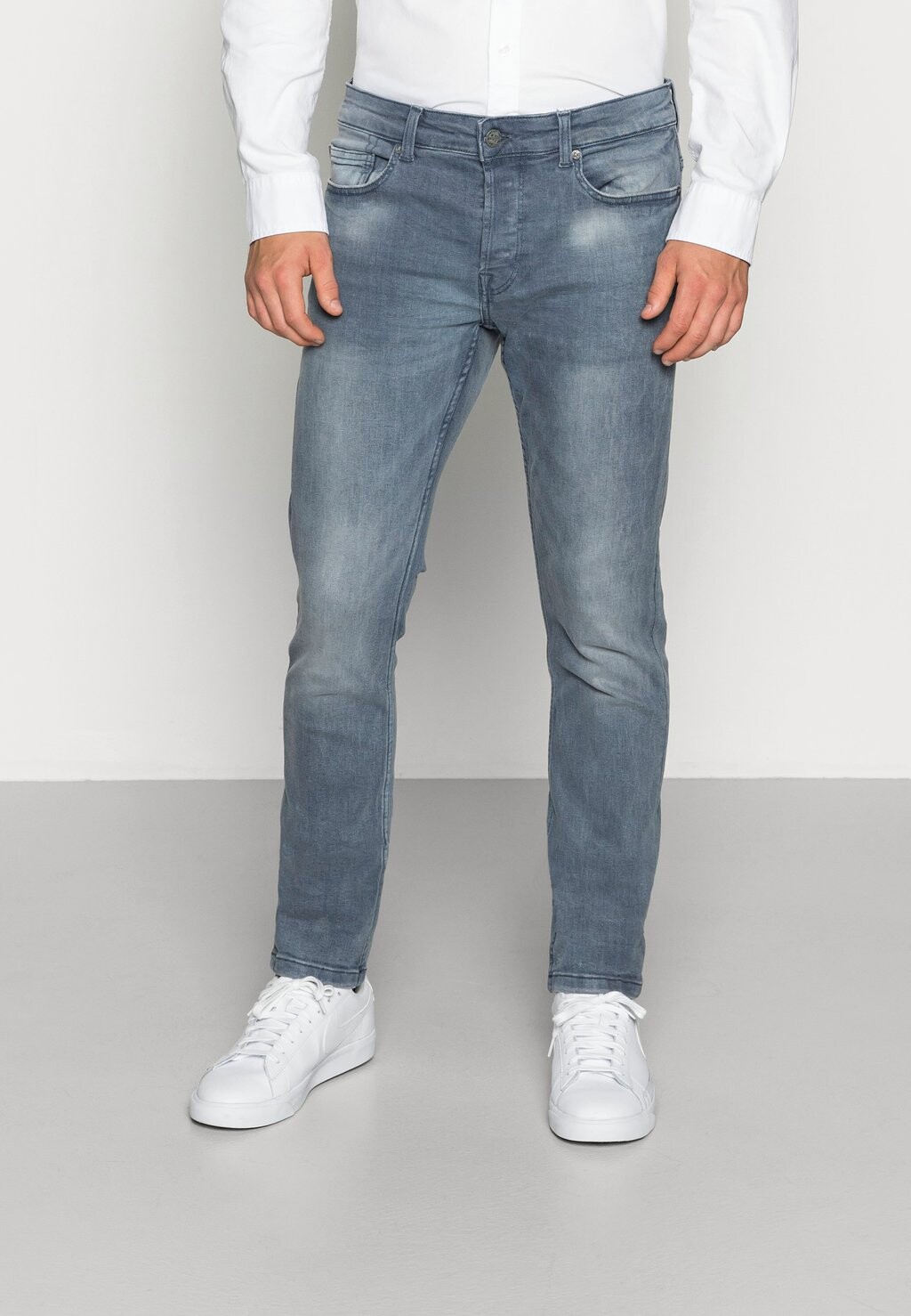 

Джинсы Slim fit Only & Sons
