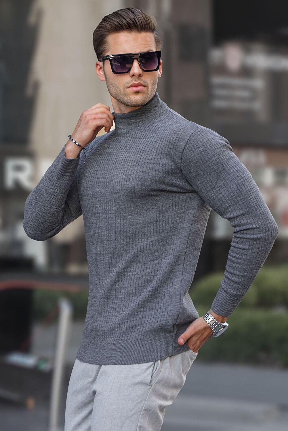 

Мужской трикотажный свитер Anthracite Turtleneck 6822 MADMEXT