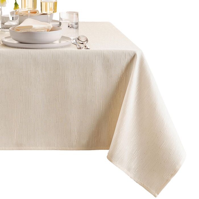 

Скатерть Continental с твердой текстурой, водостойкая и грязеотталкивающая, 60 x 120 дюймов Elrene Home Fashions