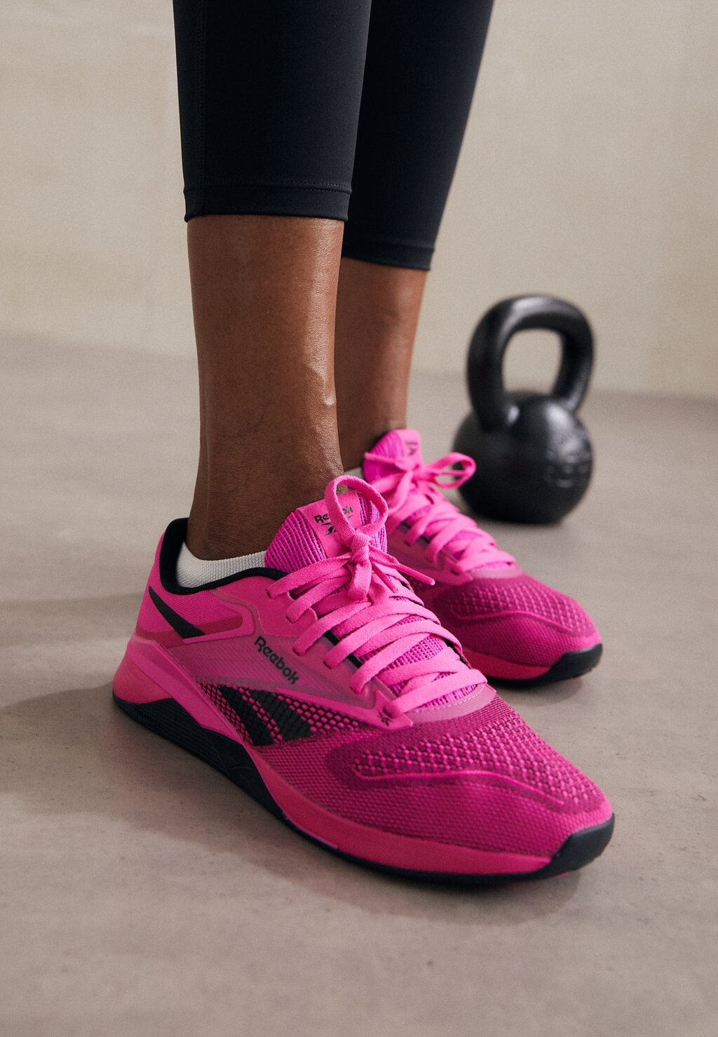 

Кроссовки Nano X4 Reebok, розовый