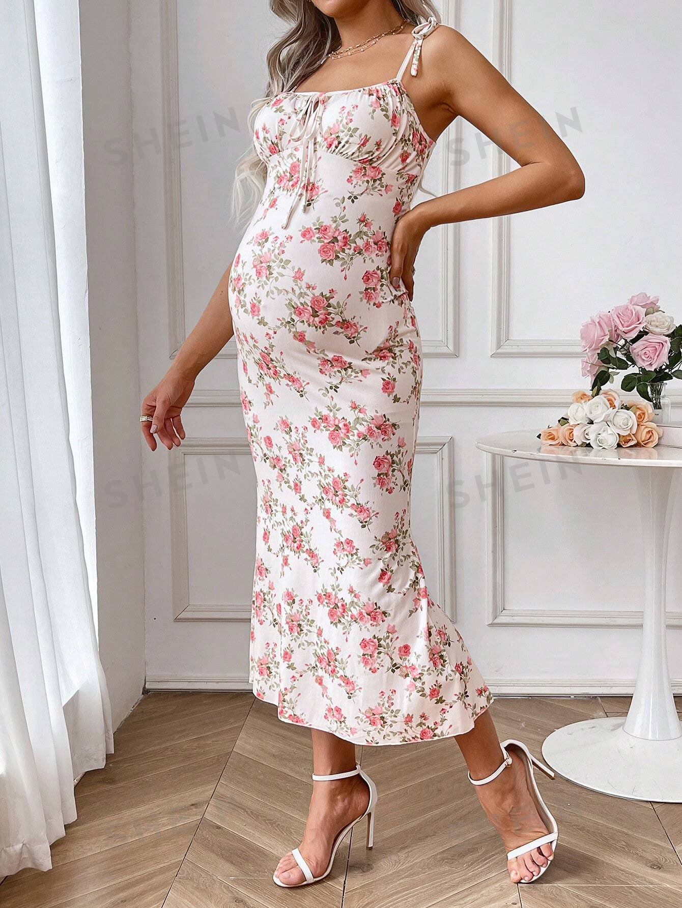 цена SHEIN Плиссированное платье на бретельках с цветочным принтом для беременных, многоцветный