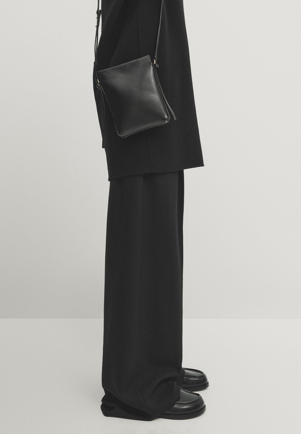 

Сумка через плечо Massimo Dutti, цвет black