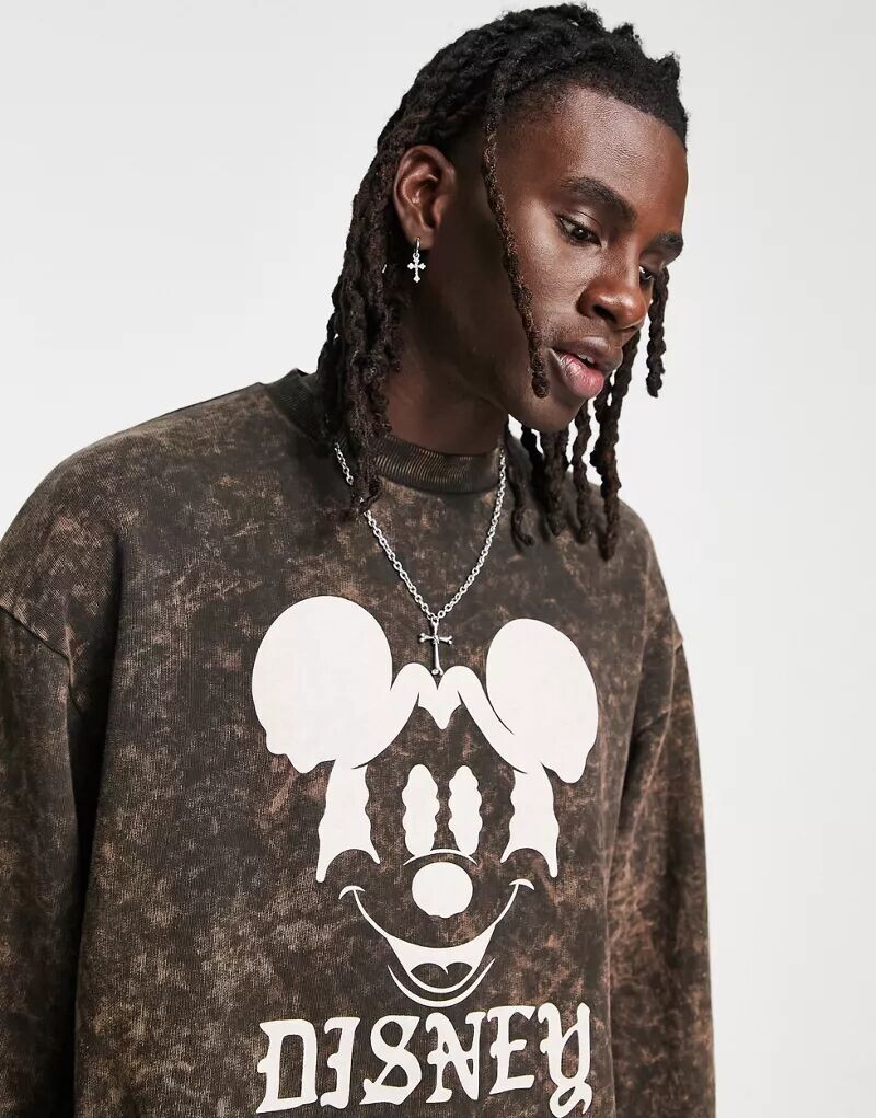 

Коричневый свитшот свободного кроя с принтами Disney ASOS Punk Mickey