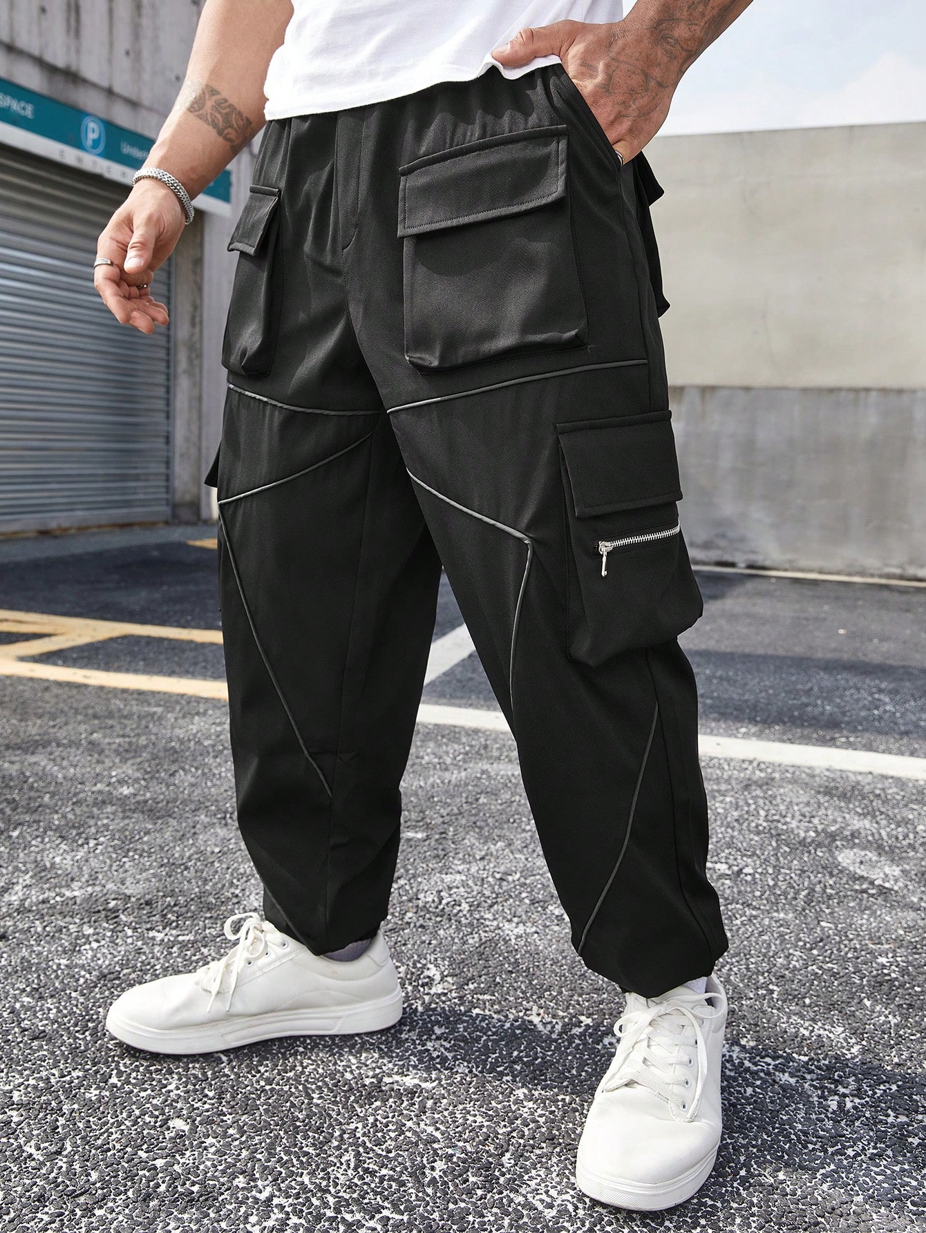 Мужские брюки-карго больших размеров Manfinity EMRG с диагональными карманами, черный мужские брюки карго свободного кроя manfinity emrg темно серый