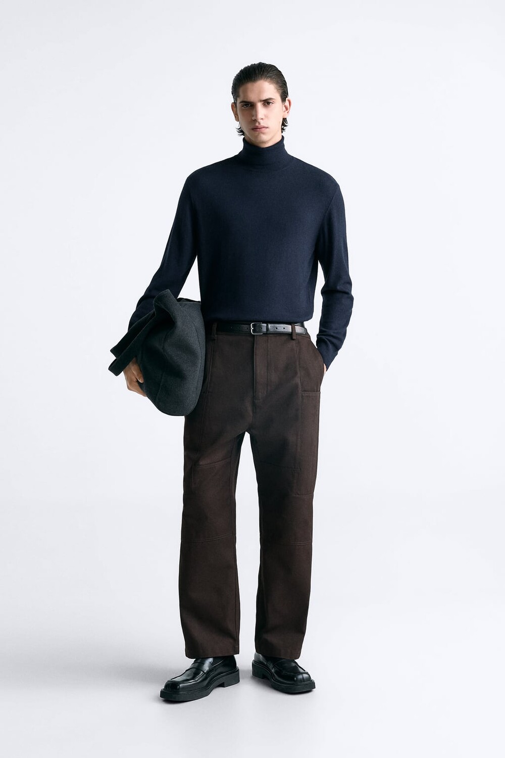 

Свитер с высоким воротом ZARA, темно-синий