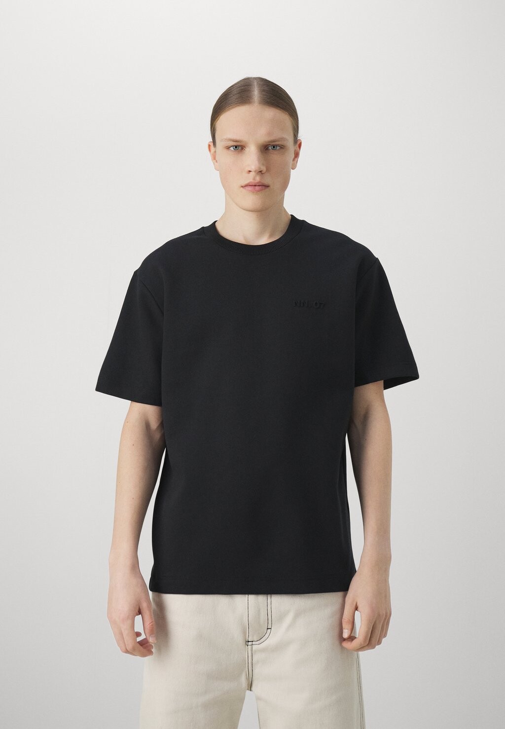 

Базовая футболка NAT LOGO TEE NN.07, цвет black