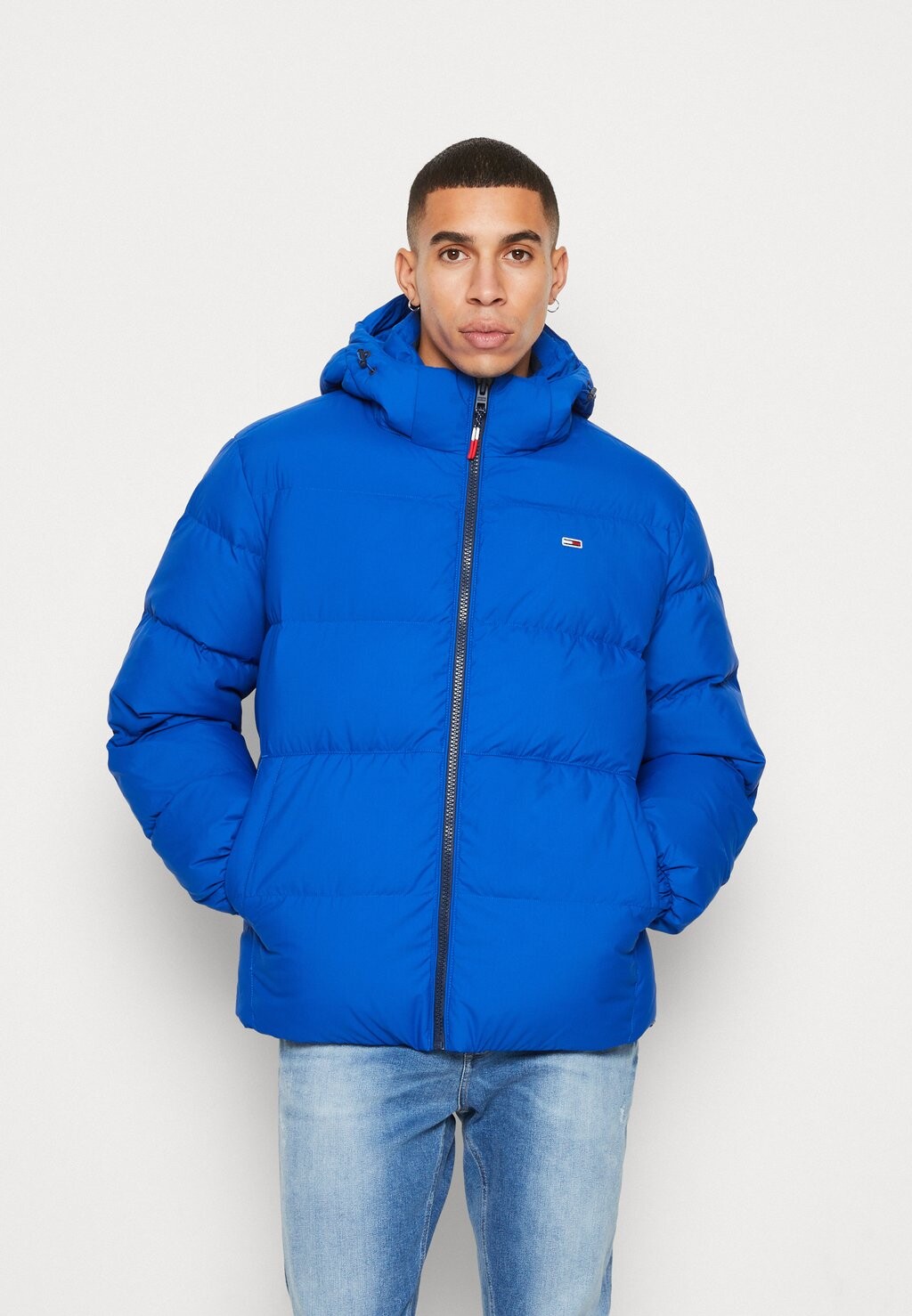 

Пуховик Tommy Jeans