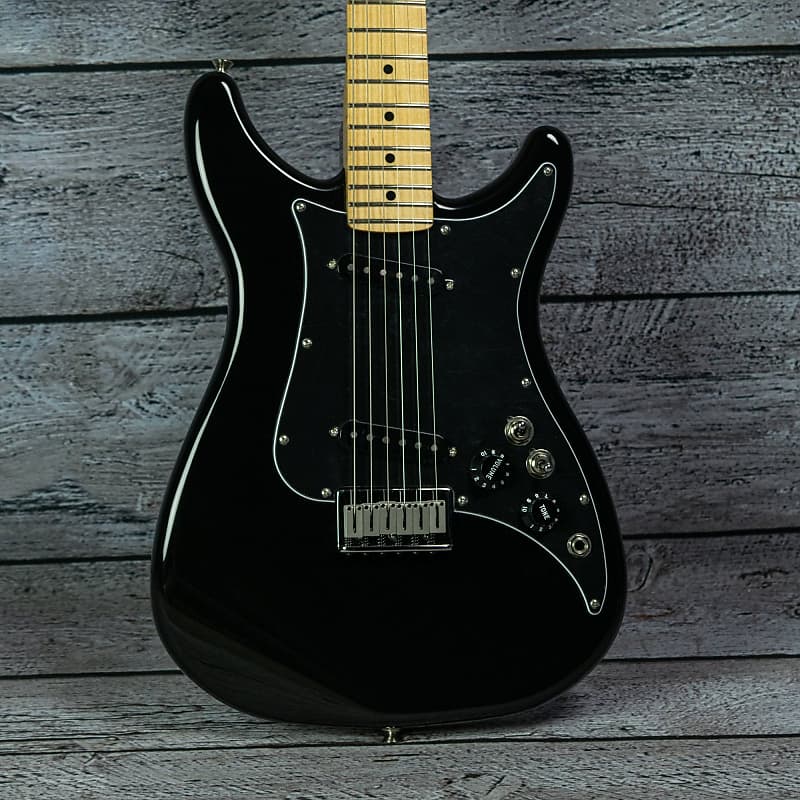 Электрогитара Fender Player Lead II - Maple Fingerboard, Black