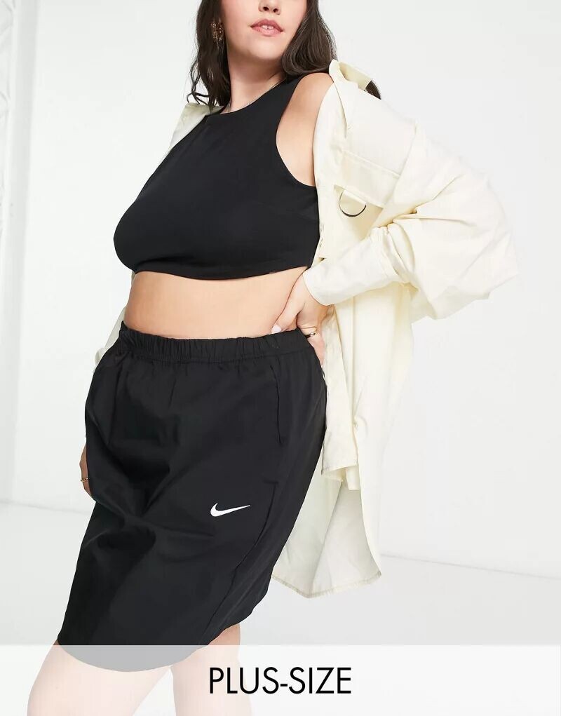 

Черная базовая юбка с завышенной талией Nike Plus
