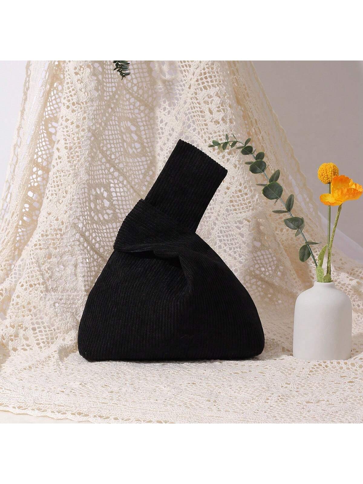цена Модный оранжевый вельветовый классический ручной минималистичный клатч, черный
