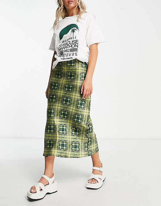 

Зеленая атласная юбка миди в клетку Topshop
