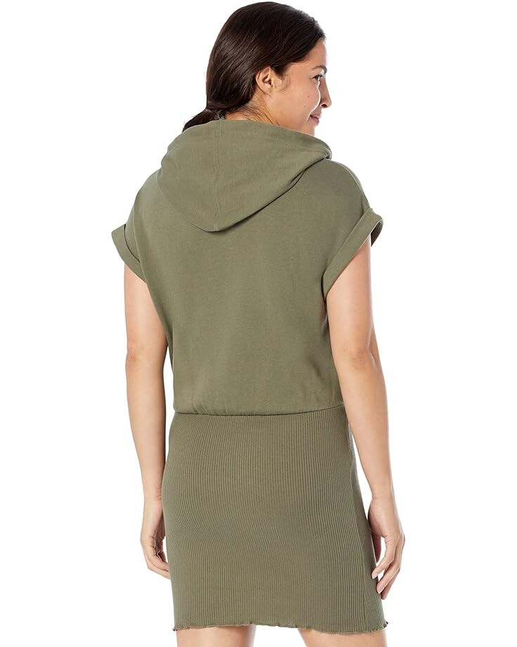 

Платье Tommy Hilfiger Rib Trim Hoodie Dress, цвет Kalamata