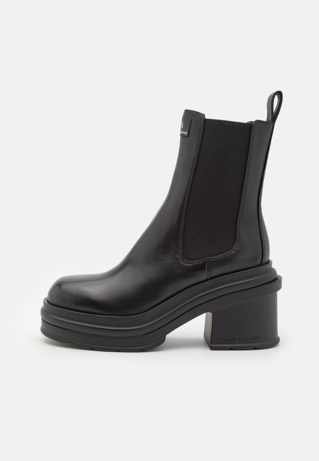 

Ботинки на платформе Armani Exchange БОТИНКИ, цвет black
