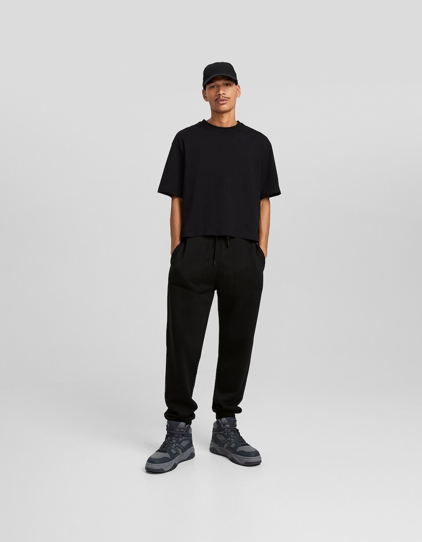

Плюшевые брюки-джоггеры Bershka, черный