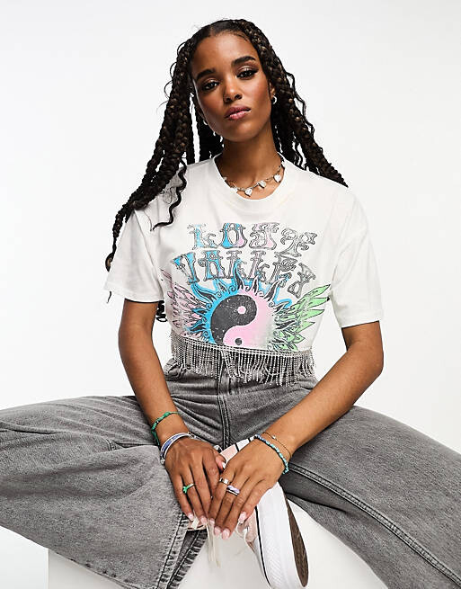 

Укороченная футболка свободного кроя ASOS DESIGN с фестивальной графикой и отделкой из страз ледяного мергеля