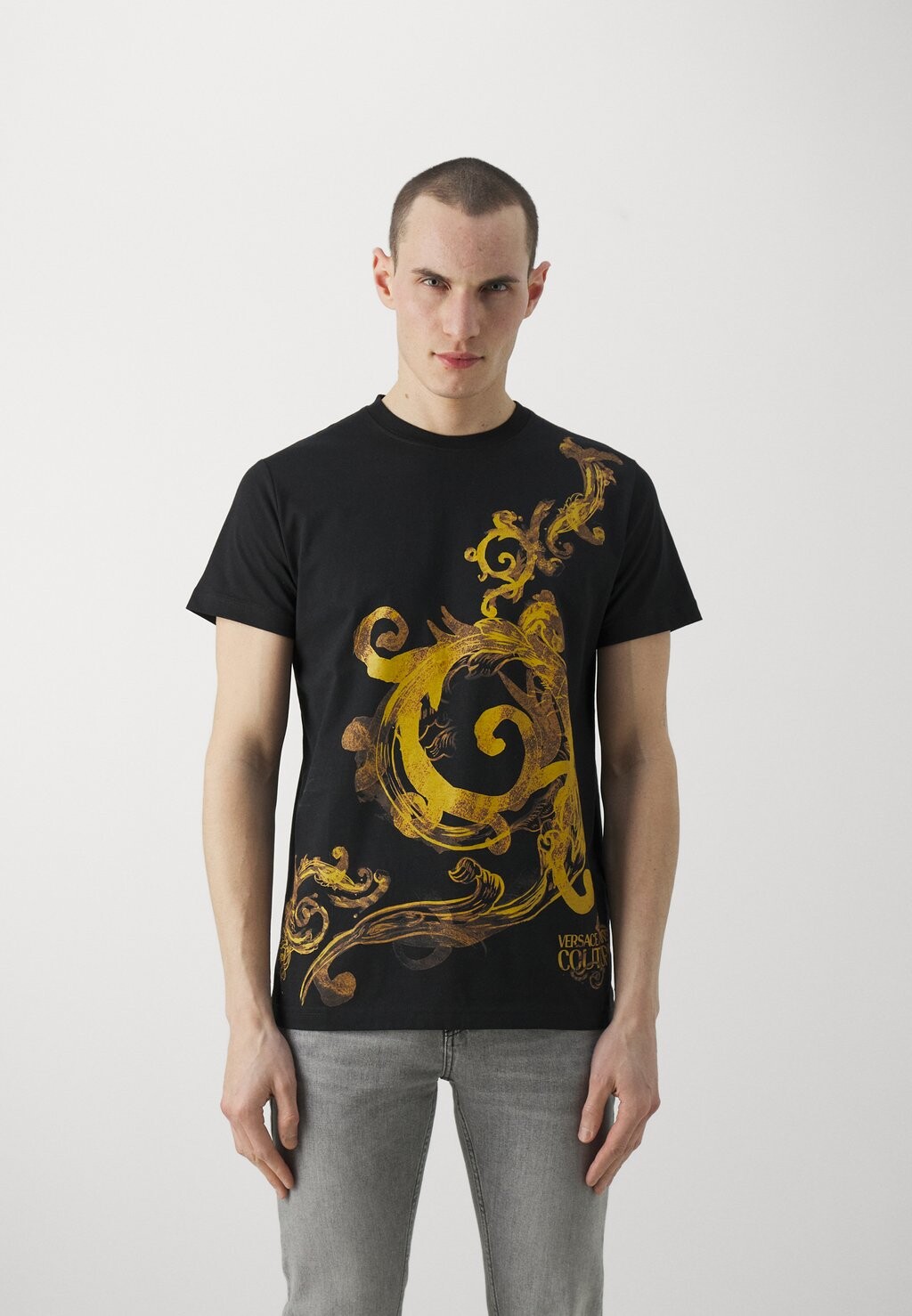 

Футболка с принтом Versace Jeans Couture, черный