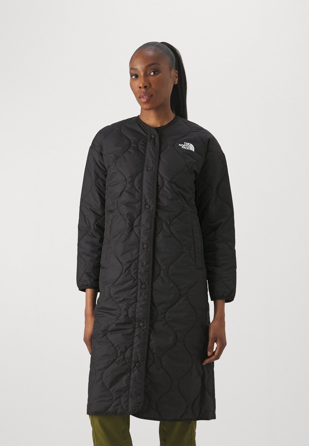 

Пальто зимнее AMPATO QUILTED LINER LONG The North Face, цвет black