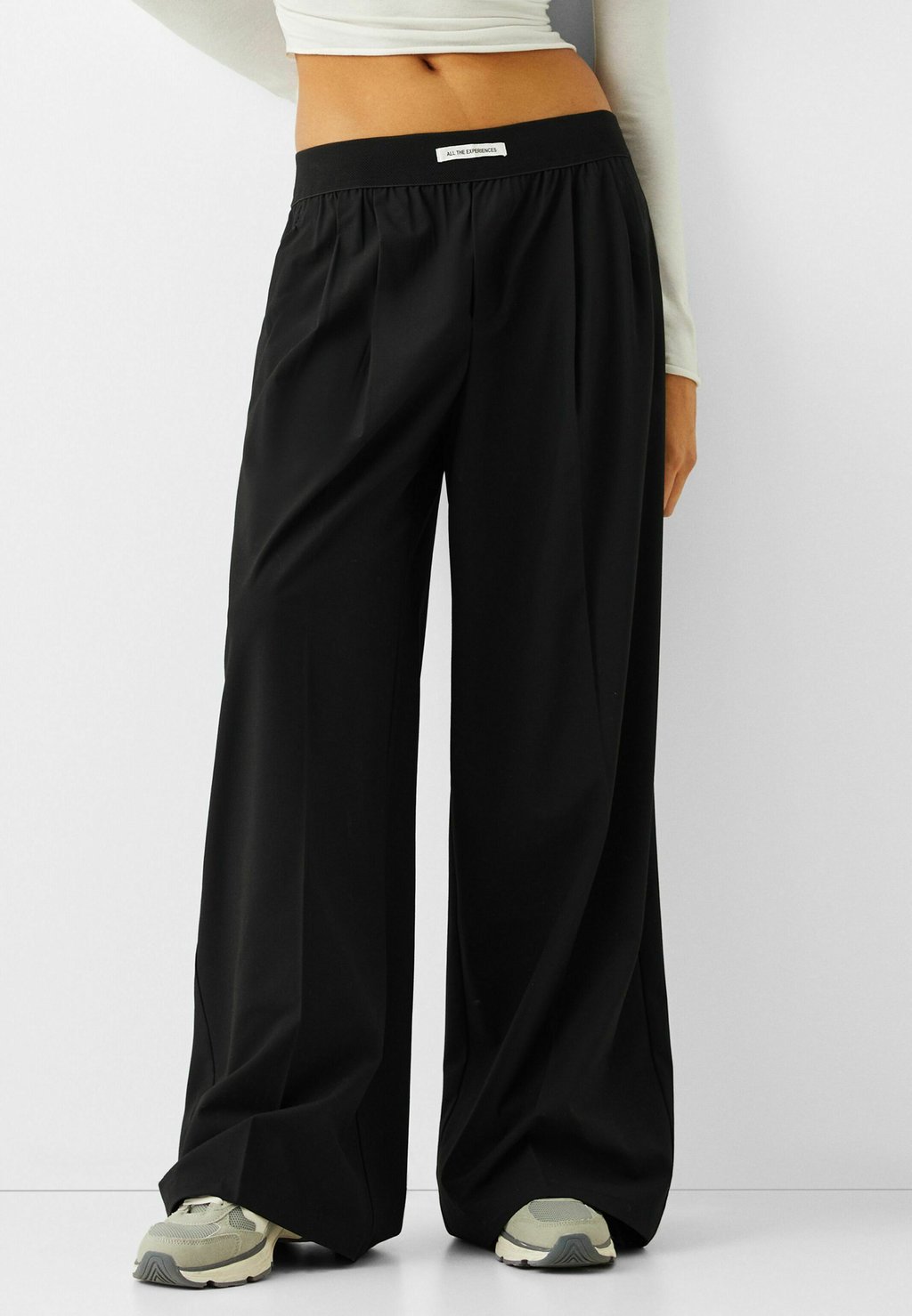 Брюки Wide-Leg Tailored Elasticated Waistband Bershka, черный брюки zara cropped with elasticated waistband бежевый